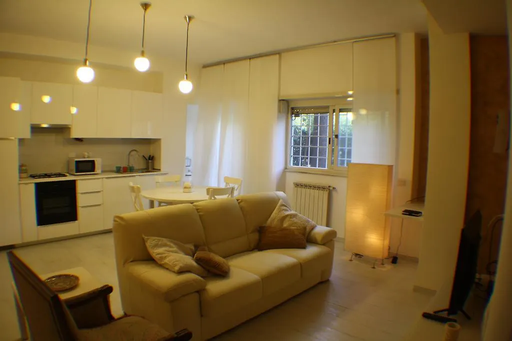 Апартаменты Conny'S Home Рим